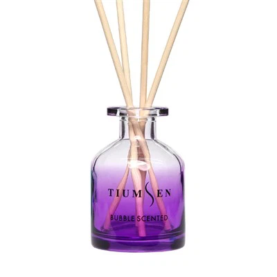 Красивая бутылка-диффузор